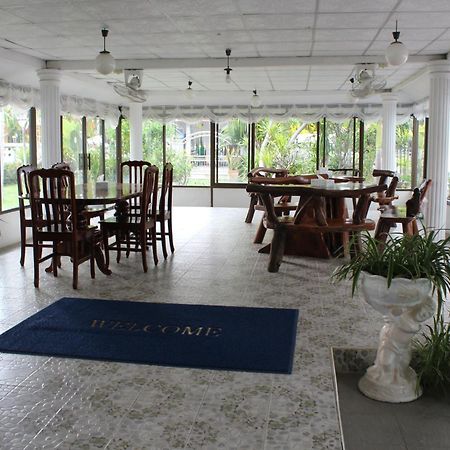 White Elephant Resort スリン エクステリア 写真